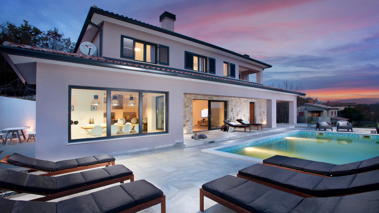 Oglasite svoje kuće za odmor na webu Adriatic Luxury Villas i ostvarite odličnu sezonu!