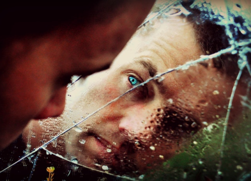 Dva horoskopska znaka koja uvijek vole glumiti da su žrtve