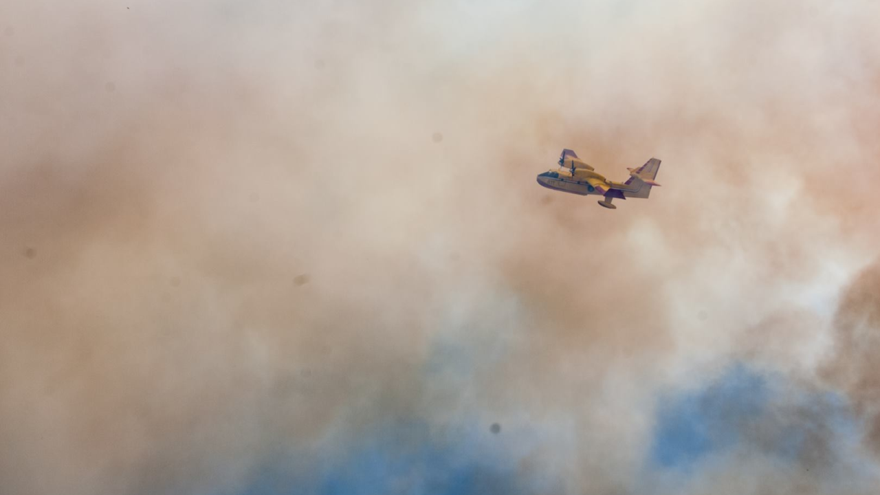 U posljednja 24 sata gorjelo na čak devet mjesta u županiji: Intervenirale i zračne snage
