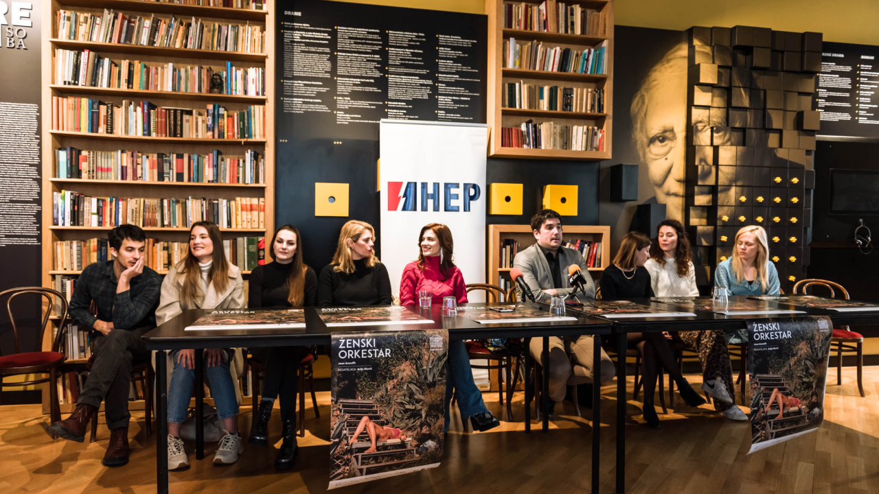 'Ženski orkestar' u četvrtak na šibenskim daskama: 'Ironiziramo stvari iz ženske perspektive'