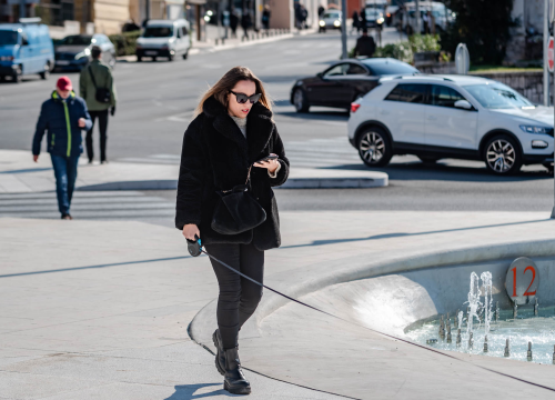 Fotografija 7 - Šibenskim ulicama ovih dana vladaju urbane kombinacije začinjene sunčanim naočalama: Evo koje smo izdvojili
