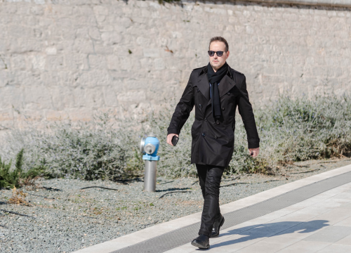 Fotografija 3 - Šibenskim ulicama ovih dana vladaju urbane kombinacije začinjene sunčanim naočalama: Evo koje smo izdvojili