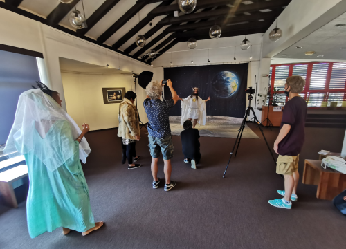 Kuća sunca u Azimutu predstavlja se kroz film, izložbu i koncert