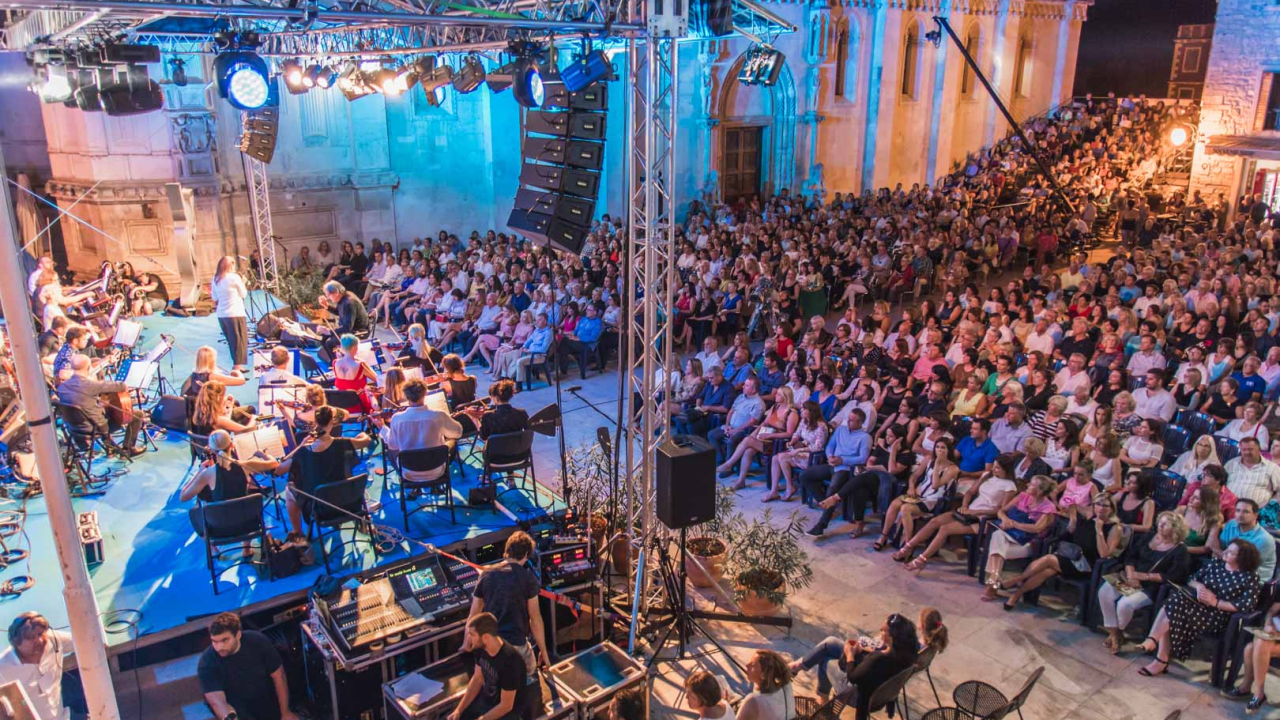 Šansona ove godine opet dvije večeri: Objavljen je natječaj za nove skladbe