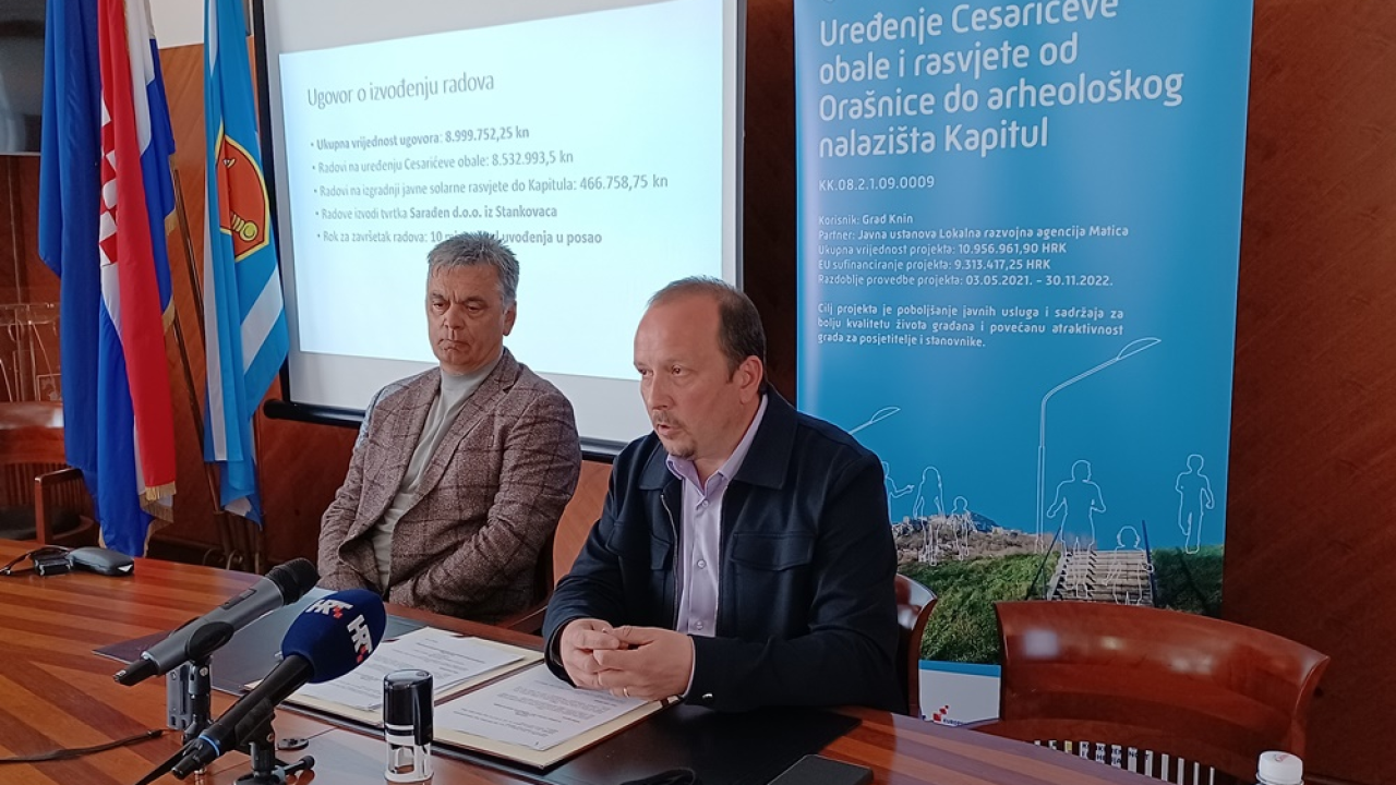 Prvog dana travnja u Kninu kreću radovi na uređenju Cesarićeve obale i izgradnji solarne rasvjete