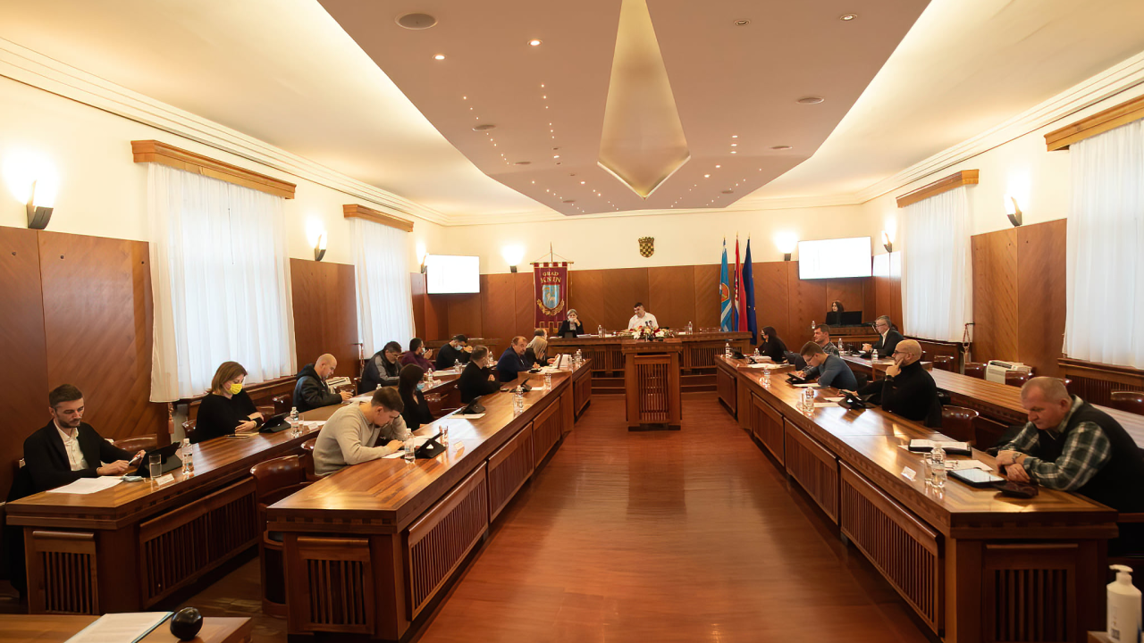 Točka o pripajanju kninskog Komunalnog poduzeća šibenskom – povučena s dnevnog reda