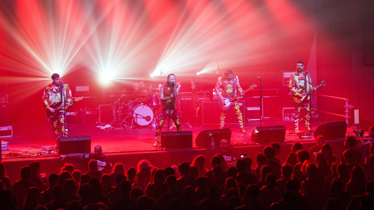 Hram, Elemental i Let 3 na Proljetnim ferijama u Šibeniku