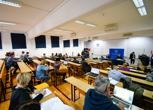 Petrina i Jelić su se poprilično natezali, ali točke dnevnog reda Županijske skupštine na brzinu su izglasane