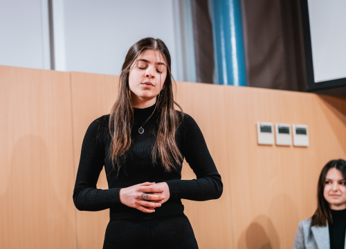 Fotografija 5 - Gimnazijalci predstavili jubilarni 20. broj Pegle: ‘Pandemiju smo kompletno zanemarili i odahnuli od svega’