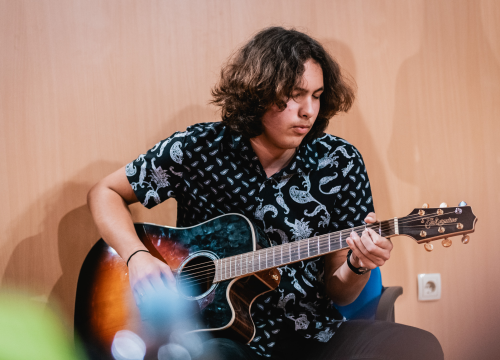 Fotografija 6 - Gimnazijalci predstavili jubilarni 20. broj Pegle: ‘Pandemiju smo kompletno zanemarili i odahnuli od svega’