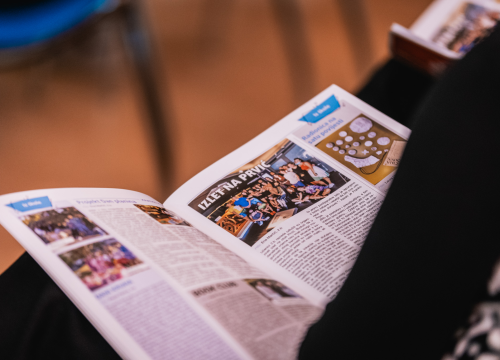 Fotografija 21 - Gimnazijalci predstavili jubilarni 20. broj Pegle: ‘Pandemiju smo kompletno zanemarili i odahnuli od svega’