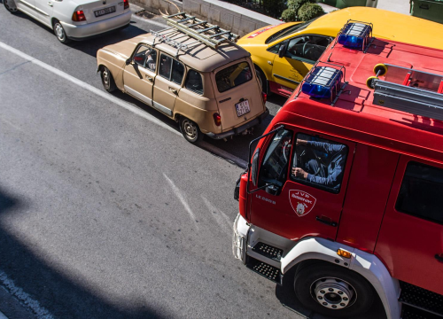 Vatrogasci izašli na tri intervencije: Požar dimnjaka u Grahovu i prijevoznog sredstva u Trbounju