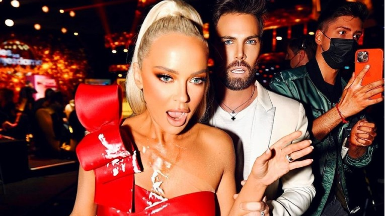 Gledatelje šokirala torta po dekolteu Maje Šuput, sreća da je Grubić imao haljinu u rezervi