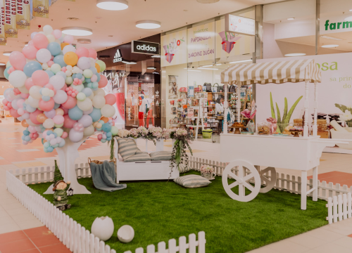 Fotografija 3 - Dođi s obitelji, slikaj se na uskrsnom setu i čeka te profesionalna fotografija na poklon!