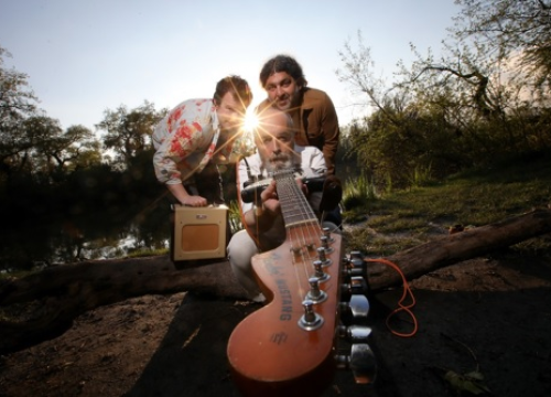 Mayales predstavljaju 'Domovinu' u Azimutu!