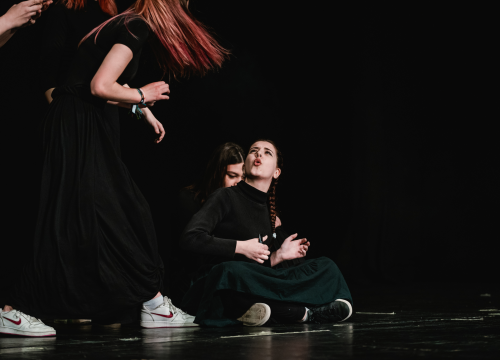 Fotografija 18 - Smijeh i suze za Luku Škarića koji je iz publike gledao prijatelje kako mu ‘Mojom pričom’ skupljaju novac za operaciju