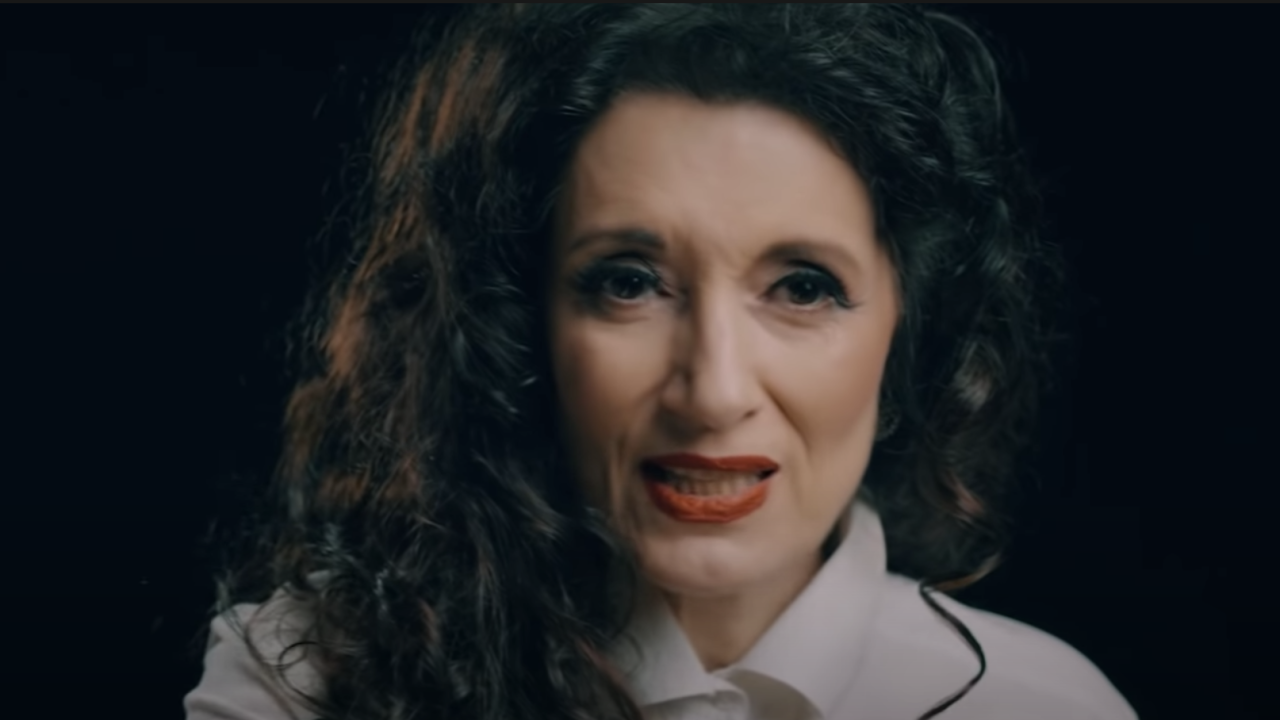 Istinska dalmatinska diva ima novi hit, poslušajte Doris Dragović i grupu Viva