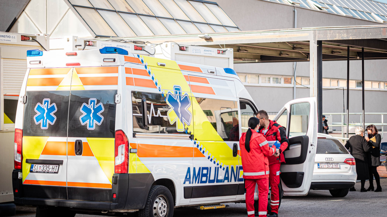 U županiji tri oboljela u protekla 24 sata: U šibenskoj bolnici preminuo stariji muškarac