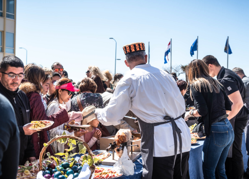 Fotografija 11 - Uskršnji doručak pred Županijom označio početak turističke sezone: 'Očekujemo više ljudi nego rekordne 2019. godine'