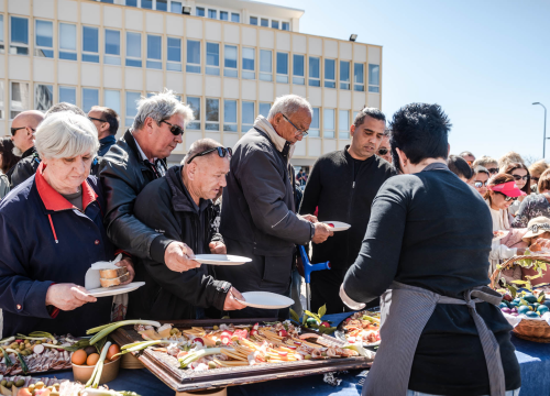 Fotografija 22 - Uskršnji doručak pred Županijom označio početak turističke sezone: 'Očekujemo više ljudi nego rekordne 2019. godine'