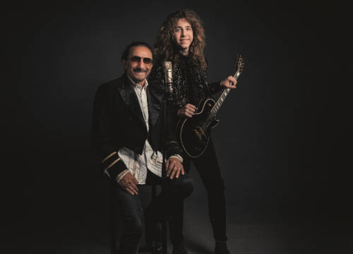 Legendarni Željko Bebek će u dva dana CMC-a u Vodicama otpjevati najveće hitove i predstaviti novi singl