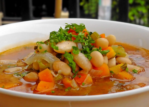 'Fažolata' bez brašna i mesa: Zdrava i fina juha od graha kojom se Grci ponose