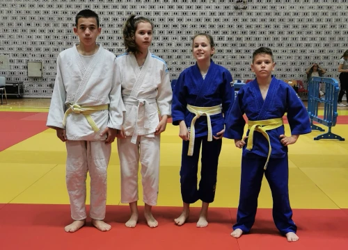 Fotografija 5 - Za mlade šibenske judoke devet medalja na međunarodnom Kupu Marjana u Splitu