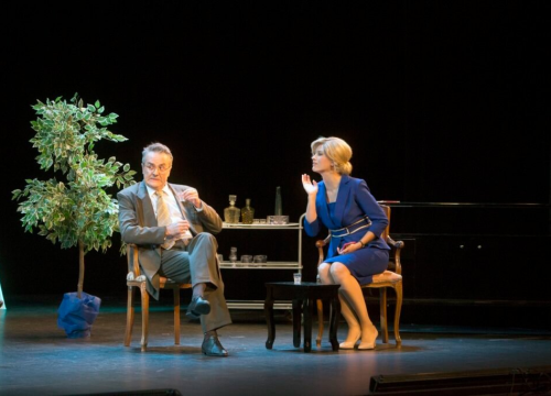 Fotografija 3 - Tito, Tuđman, Mesić, Kolinda i Josipović u šibenskom teatru: Predstava Tarika Filipovića razveselila publiku