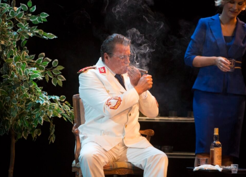 Tito, Tuđman, Mesić, Kolinda i Josipović u šibenskom teatru: Predstava Tarika Filipovića razveselila publiku