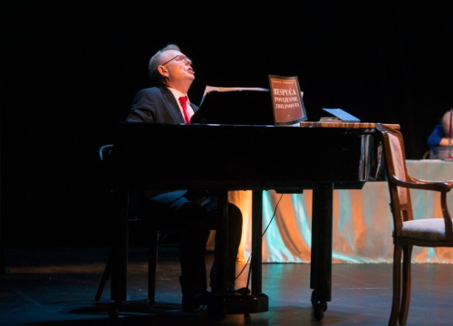 Fotografija 12 - Tito, Tuđman, Mesić, Kolinda i Josipović u šibenskom teatru: Predstava Tarika Filipovića razveselila publiku