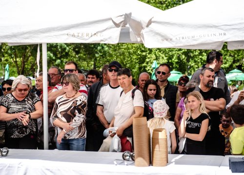 Fotografija 8 - Tradicionalna proslava Praznika rada vratila se u NP Krka: 'Ako planiramo graditi društvo jednakih, moramo cijeniti svačiji posao'