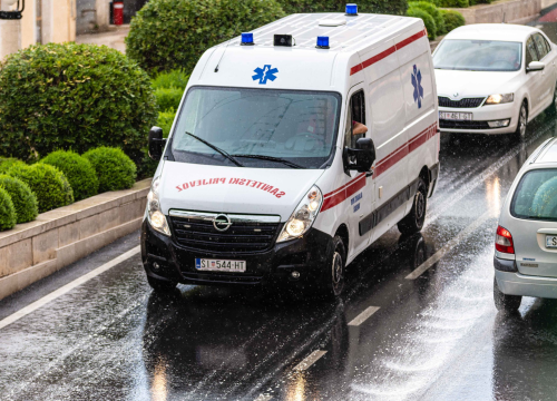 Od sutra štrajka 400 vozača saniteta, među njima i oni iz Šibenika, Drniša i Knina