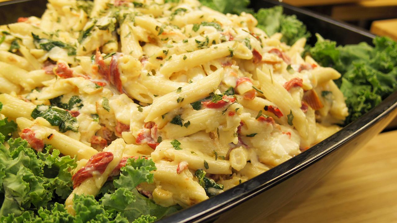 Savršena piletina s koprivom u bijelom umaku