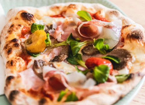 Znate li čemu služi mali komad plastike koji dođe s pizzom?