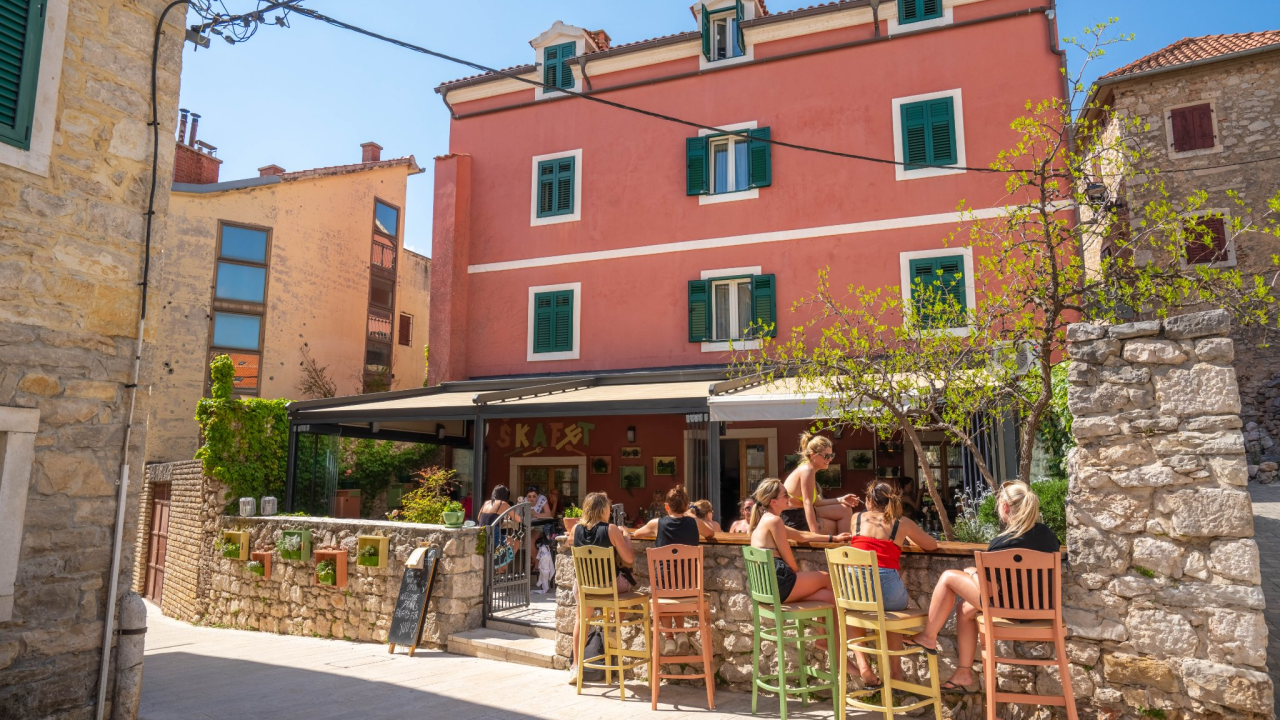 Posjetite novootvoreni restoran Škafet u Skradinu!