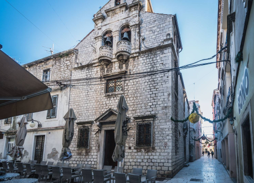 Grupa Fenix u petak, 20. svibnja, otvara sezonu na 'Trgu 4 kafića' i predstavlja novu pjevačicu