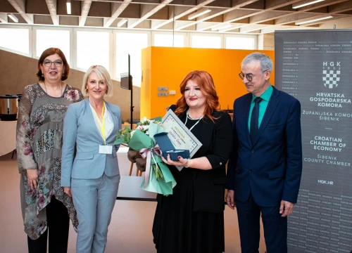 Fotografija 18 - U Trokutu dodijeljene godišnje nagrade Hrvatske udruge poslovnih žena Krug