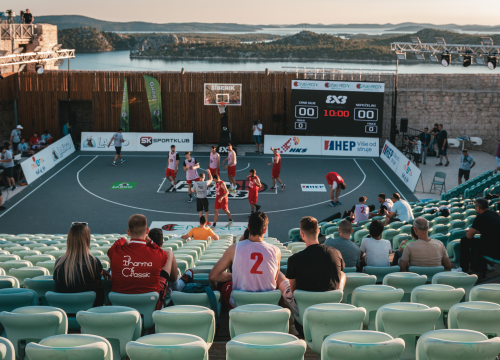 Fotografija 3 - Basket se sinoć igrao na najljepšem igralištu: Tvrđava sv. Mihovila domaćin Pro 3x3 Tour-a