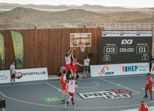 Fotografija 4 - Basket se sinoć igrao na najljepšem igralištu: Tvrđava sv. Mihovila domaćin Pro 3x3 Tour-a