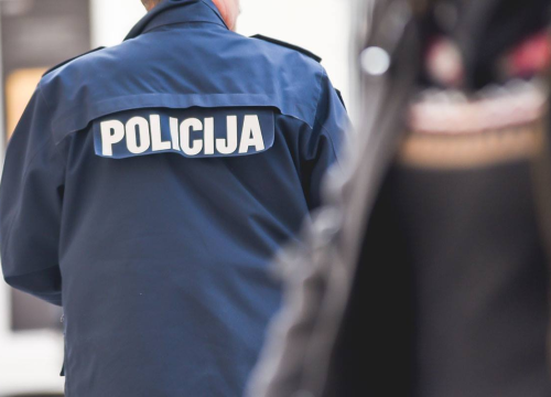 Vozač (79) Renaulta na raskrižju oduzeo prednost 55-godišnjakinji na biciklu: Teže je ozlijeđena