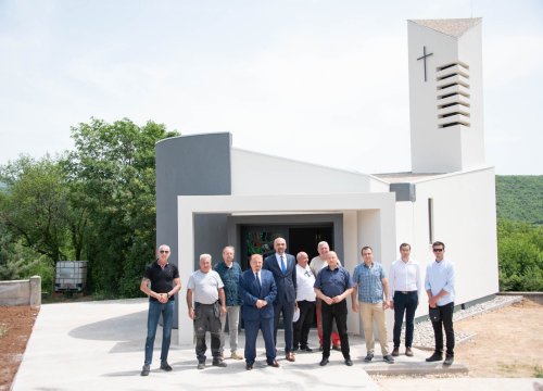 Nakon 500 godina u Potkonju kod Knina niče prvi sakralni objekt