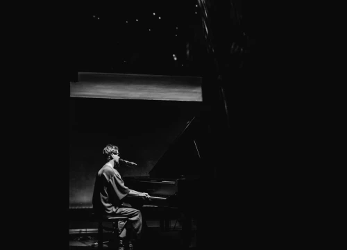 Fotografija 16 - J.R. August u Arsenu predstavio hvaljeni album 'Still Waters': Priključio mu se i zbor