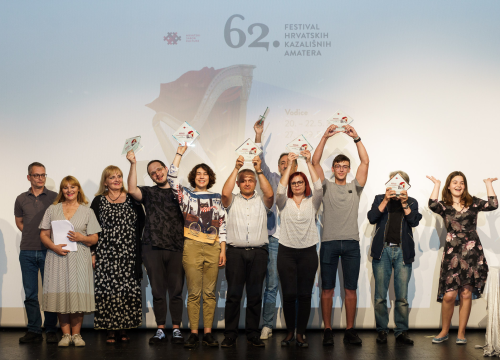 Fotografija 6 - Završen Festival hrvatskih kazališnih amatera u Vodicama: Dodijeljene nagrade najboljima