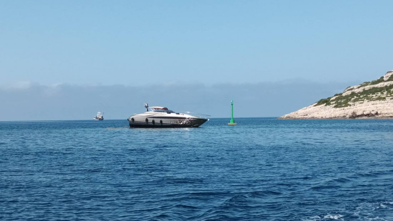 Luksuzna jahta se nasukala na Kornatima: 'Na brodu nema nikoga'