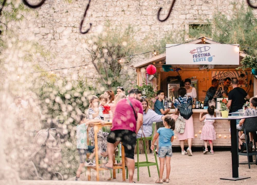 Fotografija 2 - Novo ruho Šibenik Spring festivala najzabavnije mjesto u gradu i drugog dana!