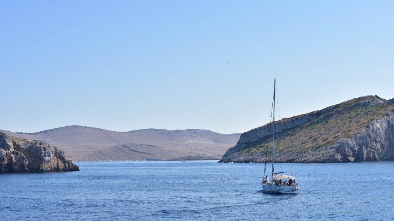 Pura s mlikom za svečanu večeru na Ravnom Žaknu