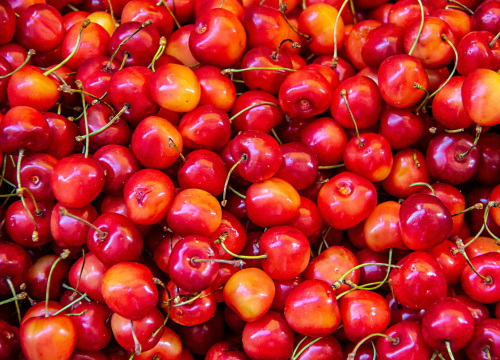 Kolač na čaše: Recept za brzi biskvit s trešnjama