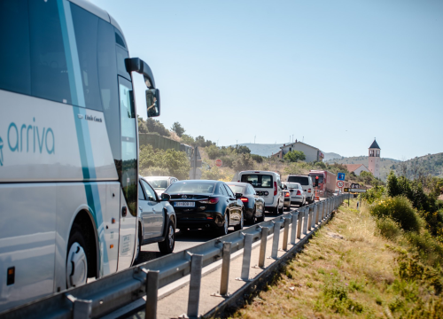 Fotografija 16 - Posjetili smo Žaborić: 'Turisti nam ne dolaze, a Šibenčana je sve manje na plaži. Puna nam je kapa ovih radova'