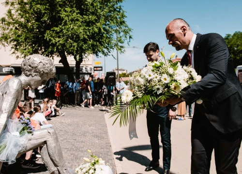 Fotografija 17 - Obilježena 29. godišnjica smrti Dražena Petrovića: 'On je bio veliki igrač, vođa, kapetan i još veći čovjek'