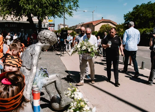 Fotografija 19 - Obilježena 29. godišnjica smrti Dražena Petrovića: 'On je bio veliki igrač, vođa, kapetan i još veći čovjek'